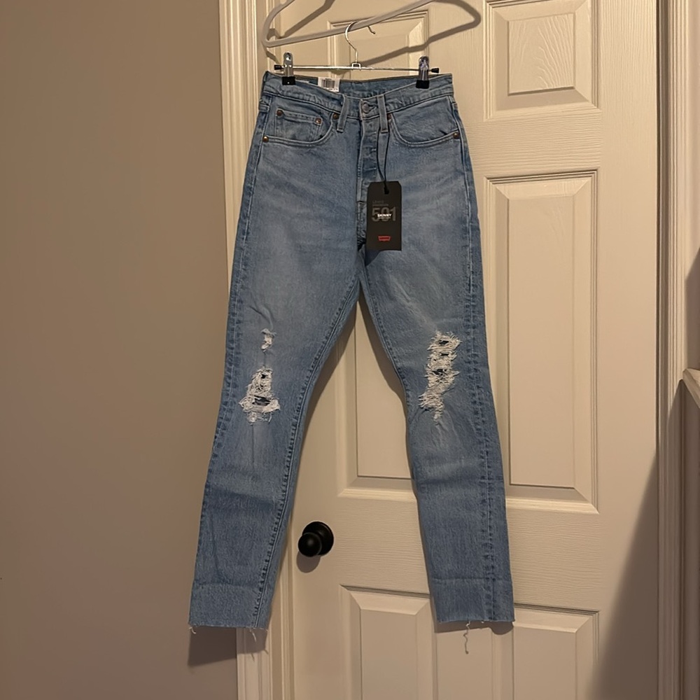 Levi’s Premium 501 High Rise Skinny Leg Fitted Through Hip And Thigh Jeans 26